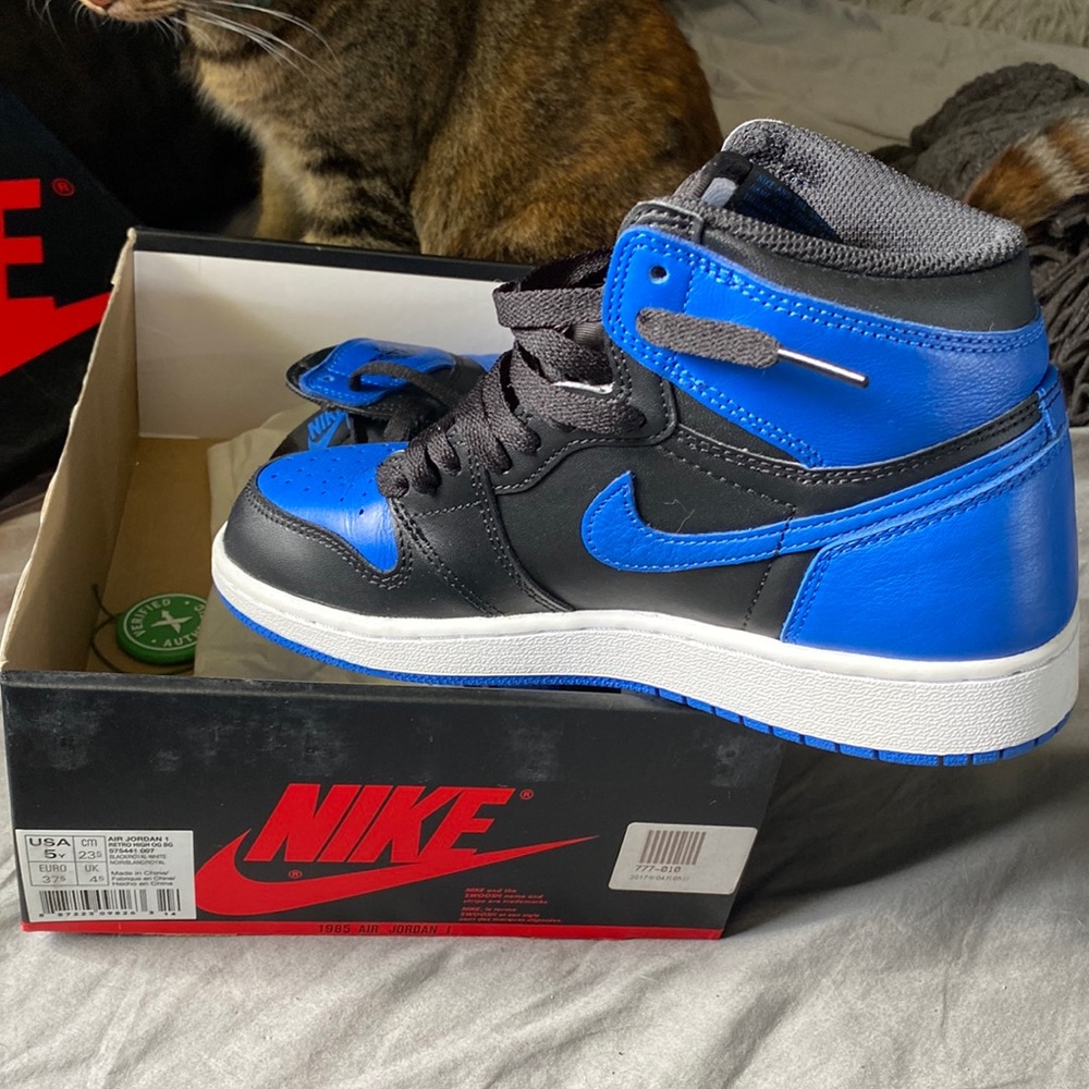 Jorden One highs Retro Royal 2017 GS size 5Y womens 6